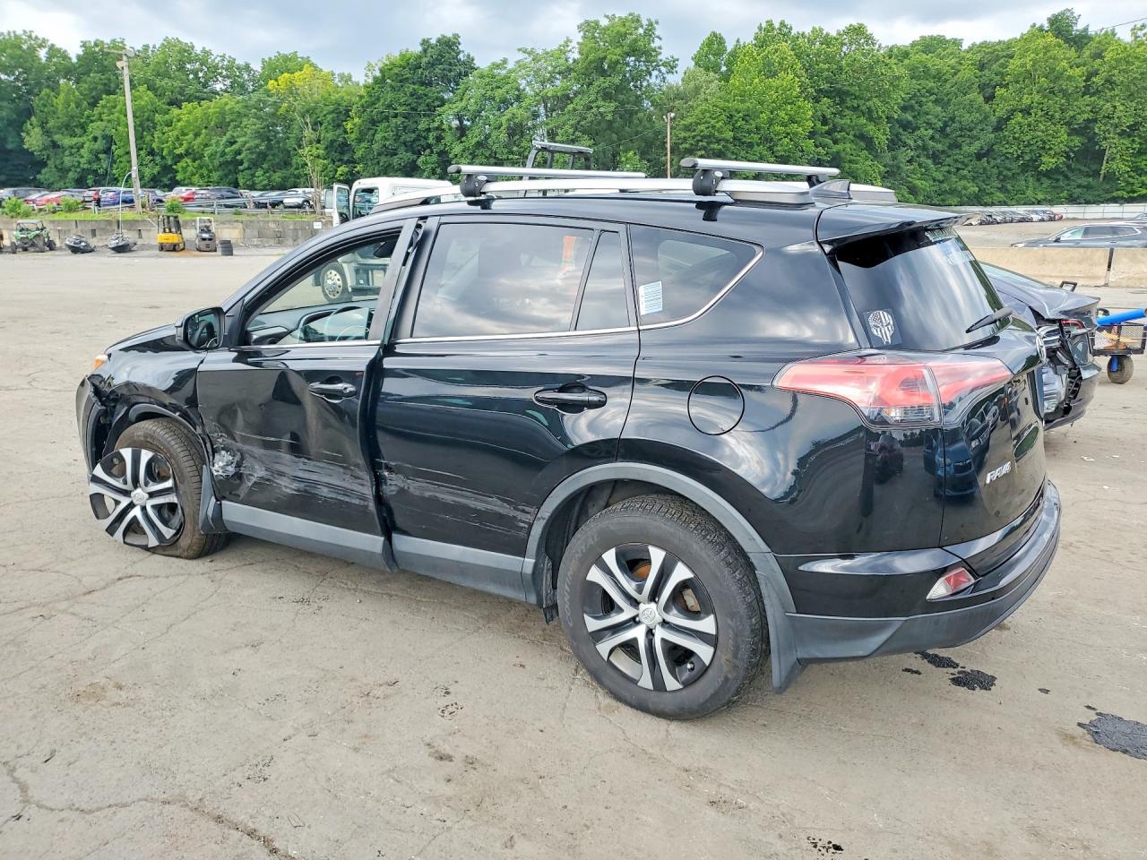 2018 Toyt Rav4 Le - Фото 3