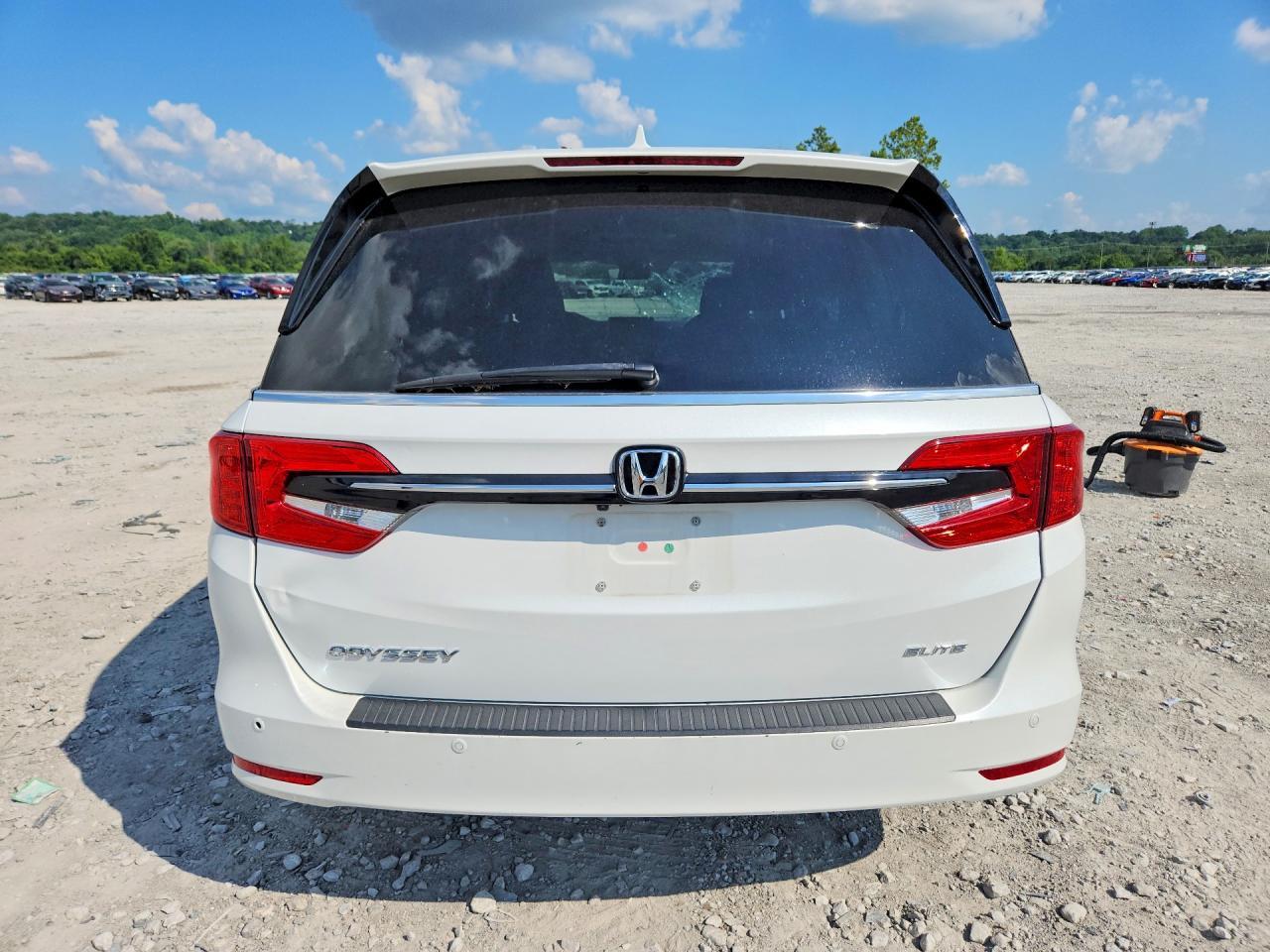 2022 Honda Odyssey Elite - Image 6