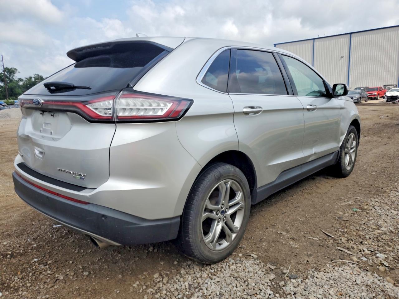 2017 Ford Edge Titanium - Фото 3