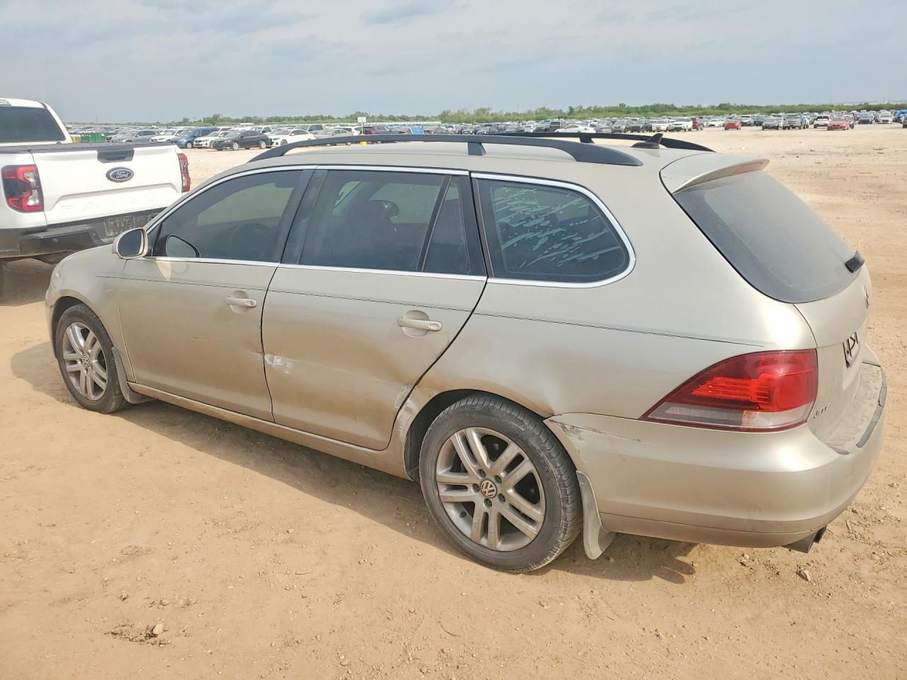 2014 Volkswagen Jetta Tdi - Image 2