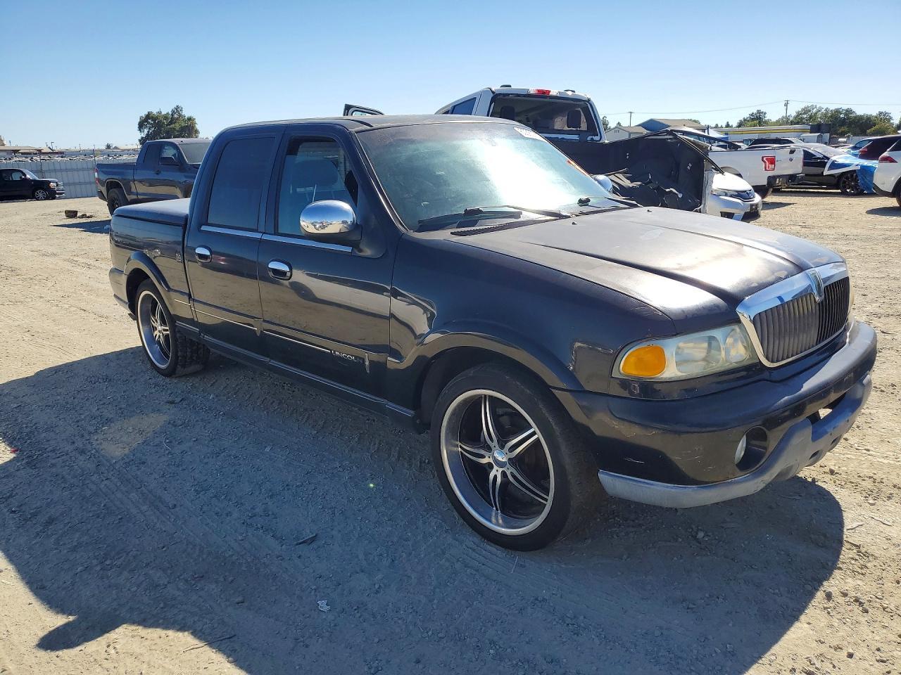2002 Lincoln Blackwood - Image 4