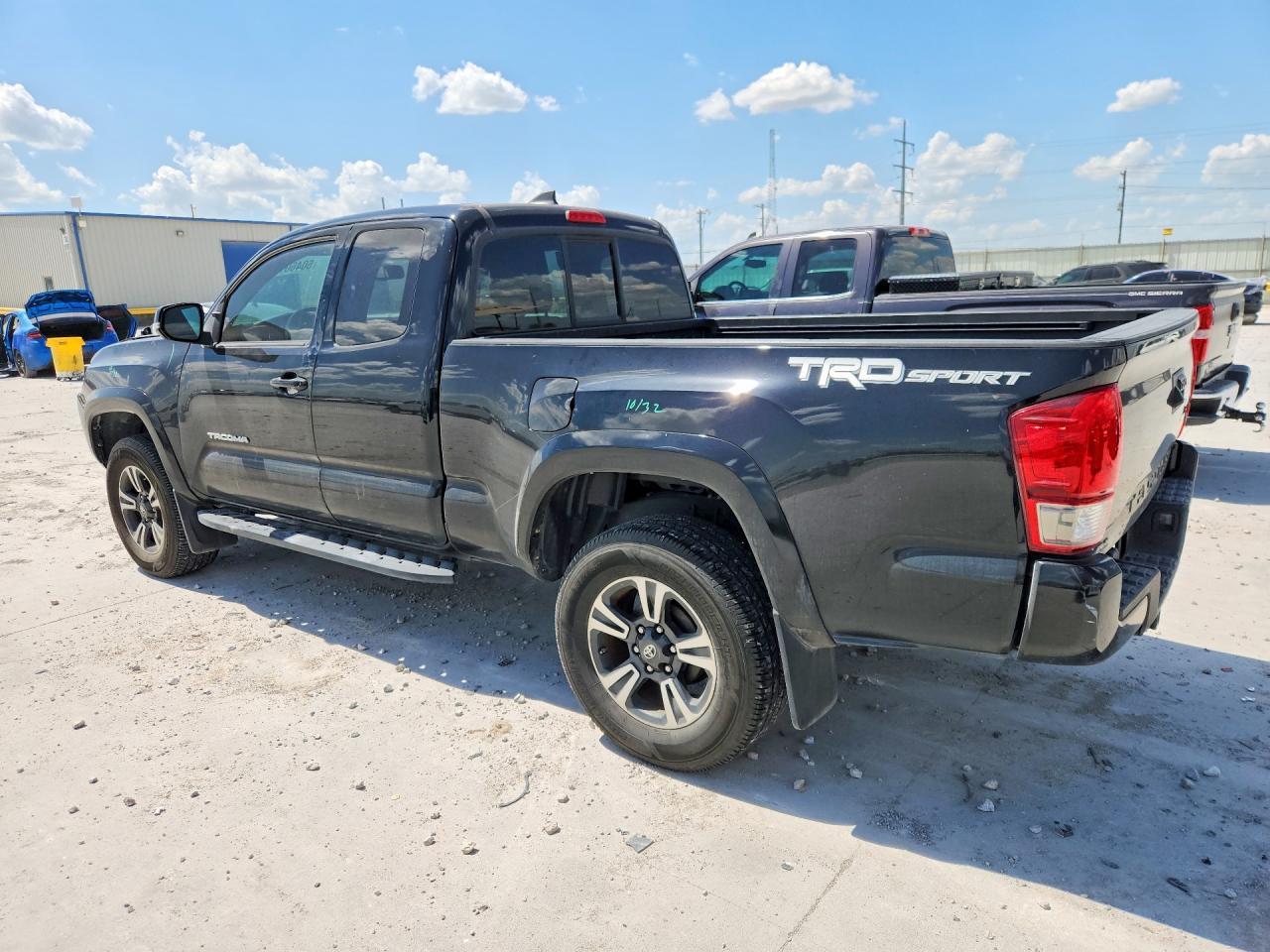 2016 Toyota Tacoma Trd Sport - Image 2