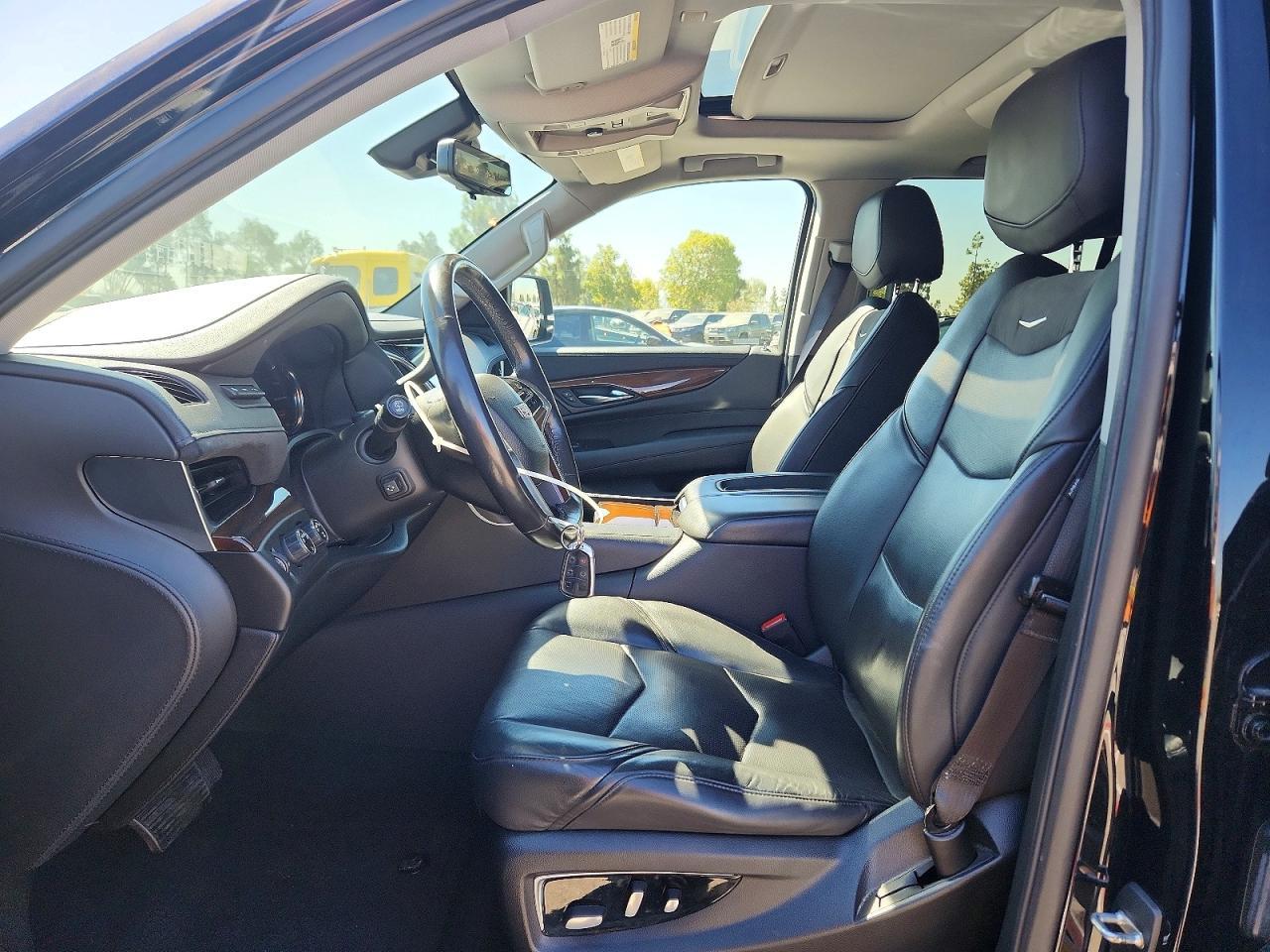 2020 Cadillac Escalade Premium Luxury - Фото 7