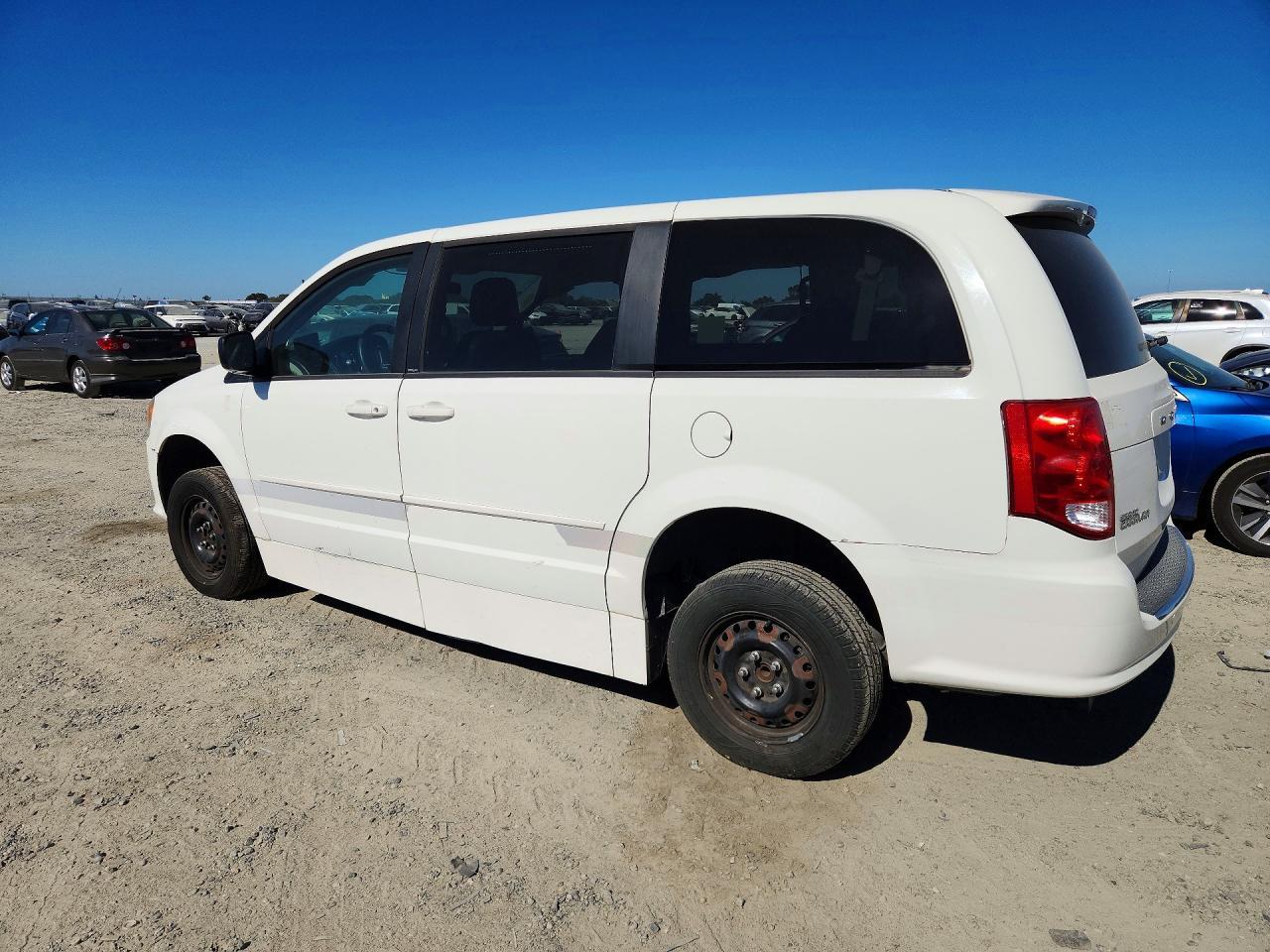 2012 Dodge Grand Caravan Se - Фото 2
