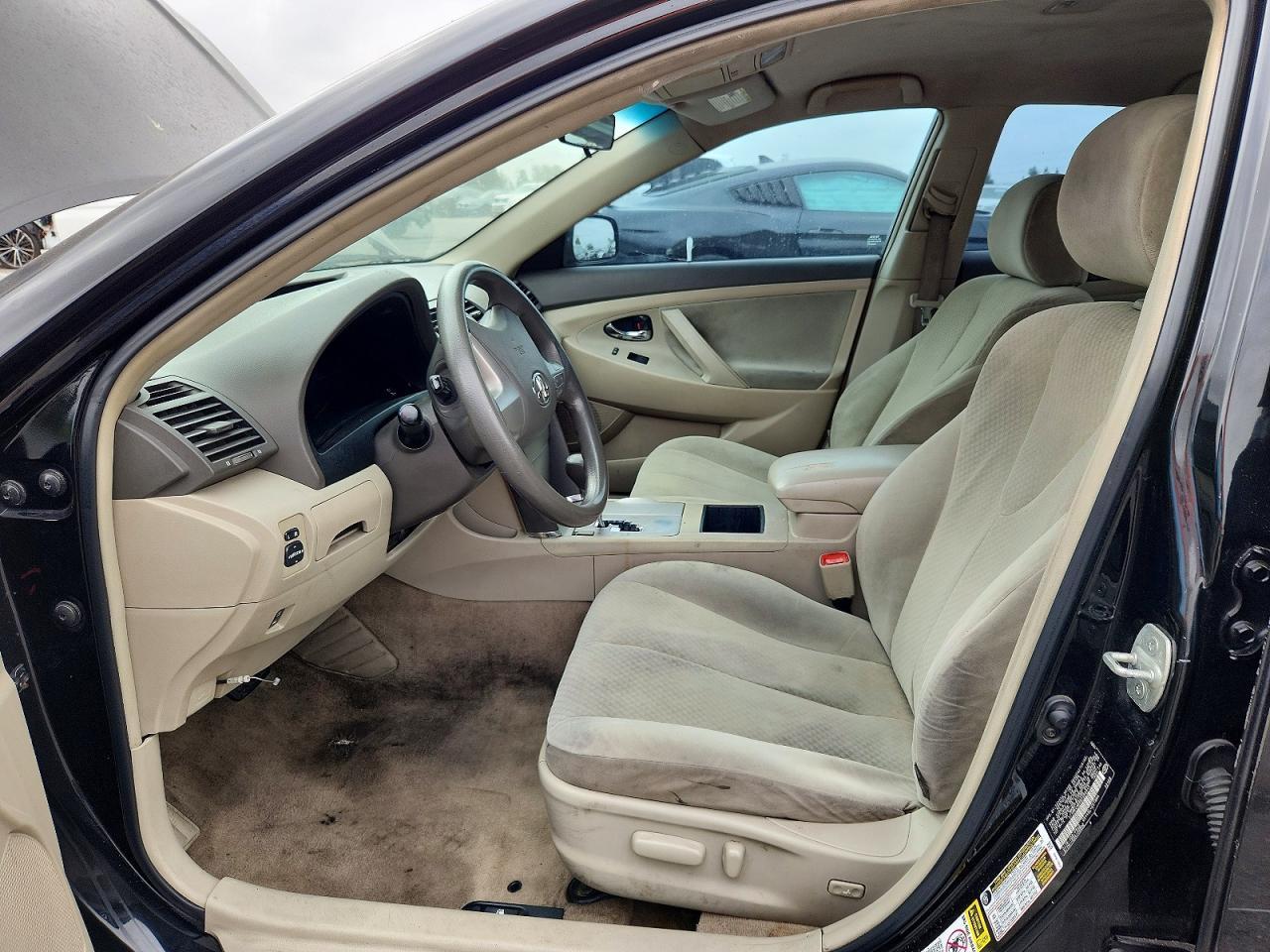 2009 Toyota Camry Le V6 - Image 7
