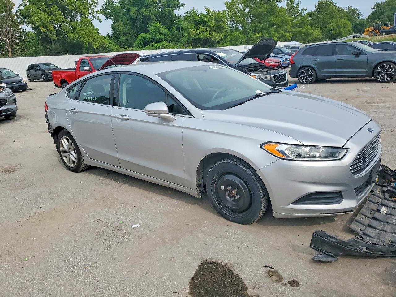 2016 Ford Fusion Se - Фото 4