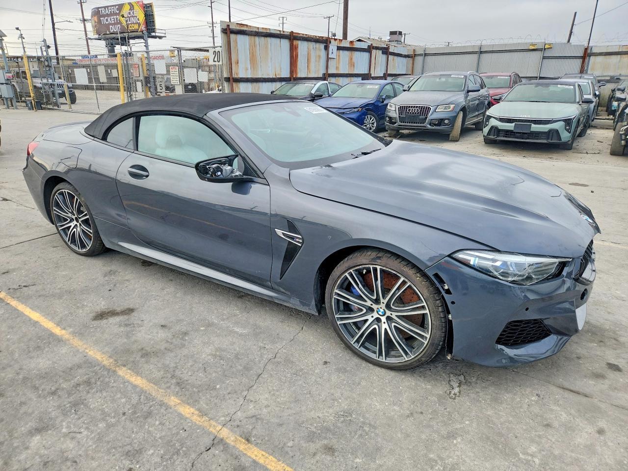 2020 BMW M8 - Фото 4