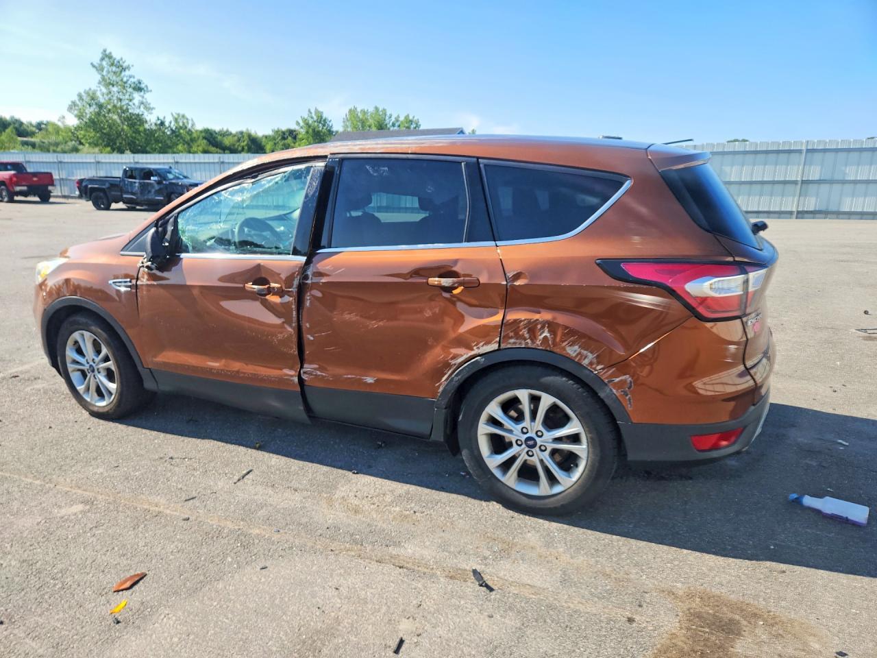 2017 Ford Escape Se - Фото 2
