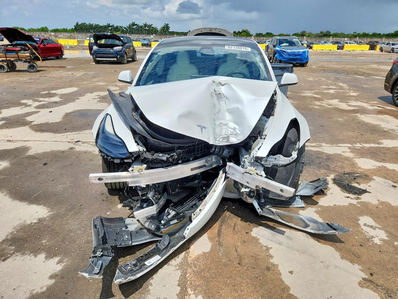 2023 Tesla Model 3 - Image 5