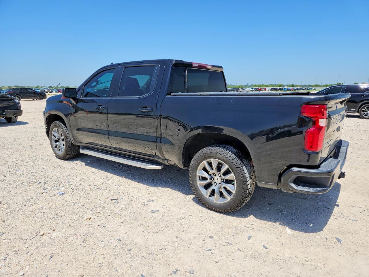 2022 Chevrolet Silverado Ltd K1500 Rst - Фото 2