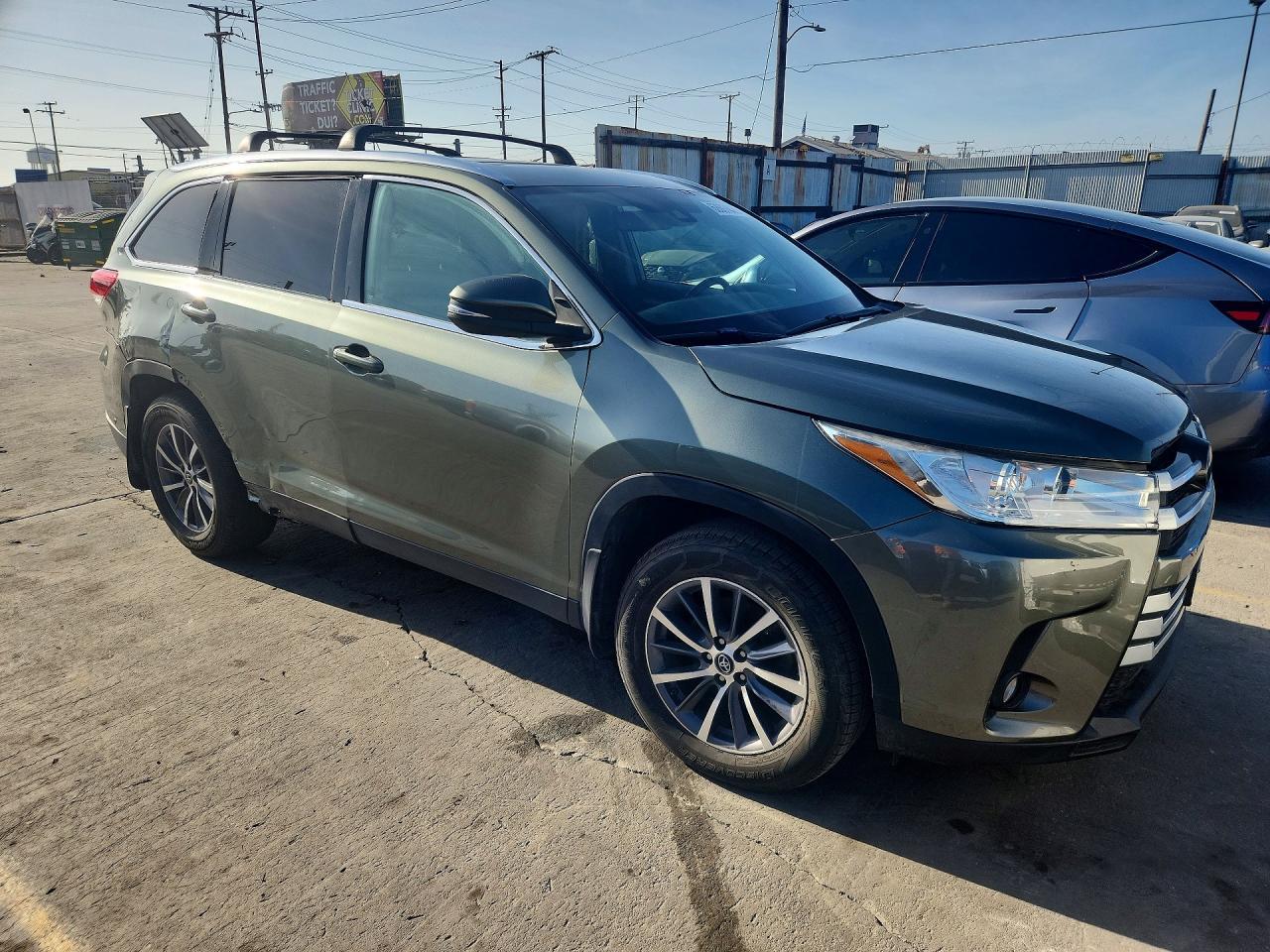 2019 Toyota Highlander Xle - Фото 4