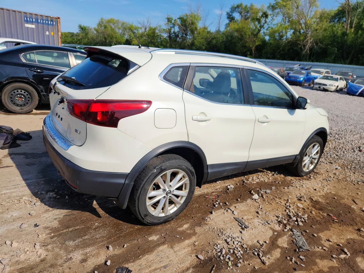 2019 Nissan Rogue Sport Sv - Image 3