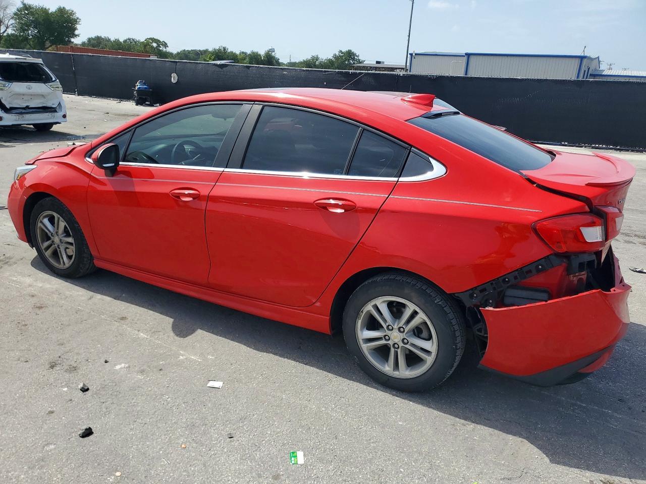 2018 Chevrolet Cruze Lt - Фото 2
