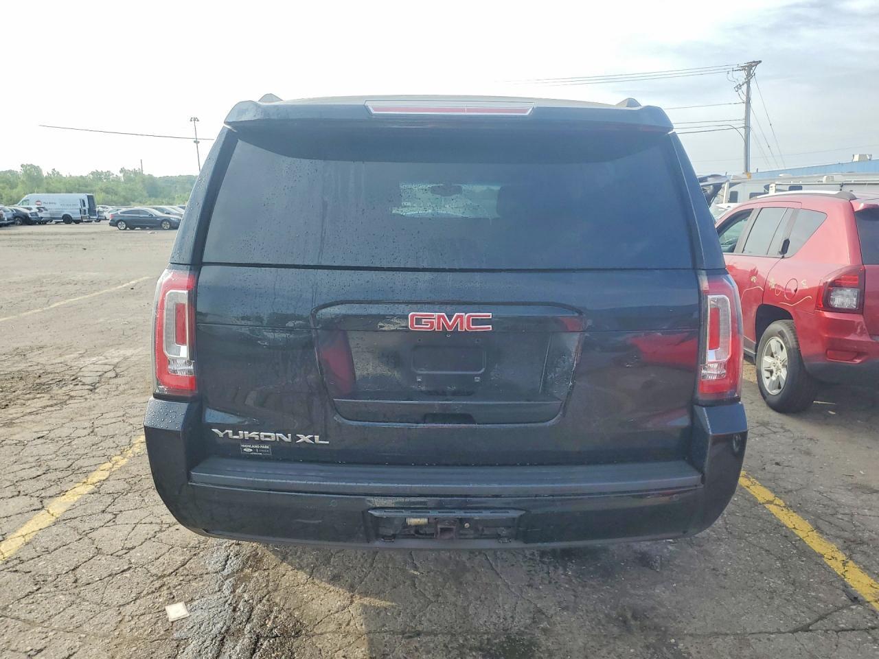 2017 GMC Yukon Xl K1500 Slt - Image 6