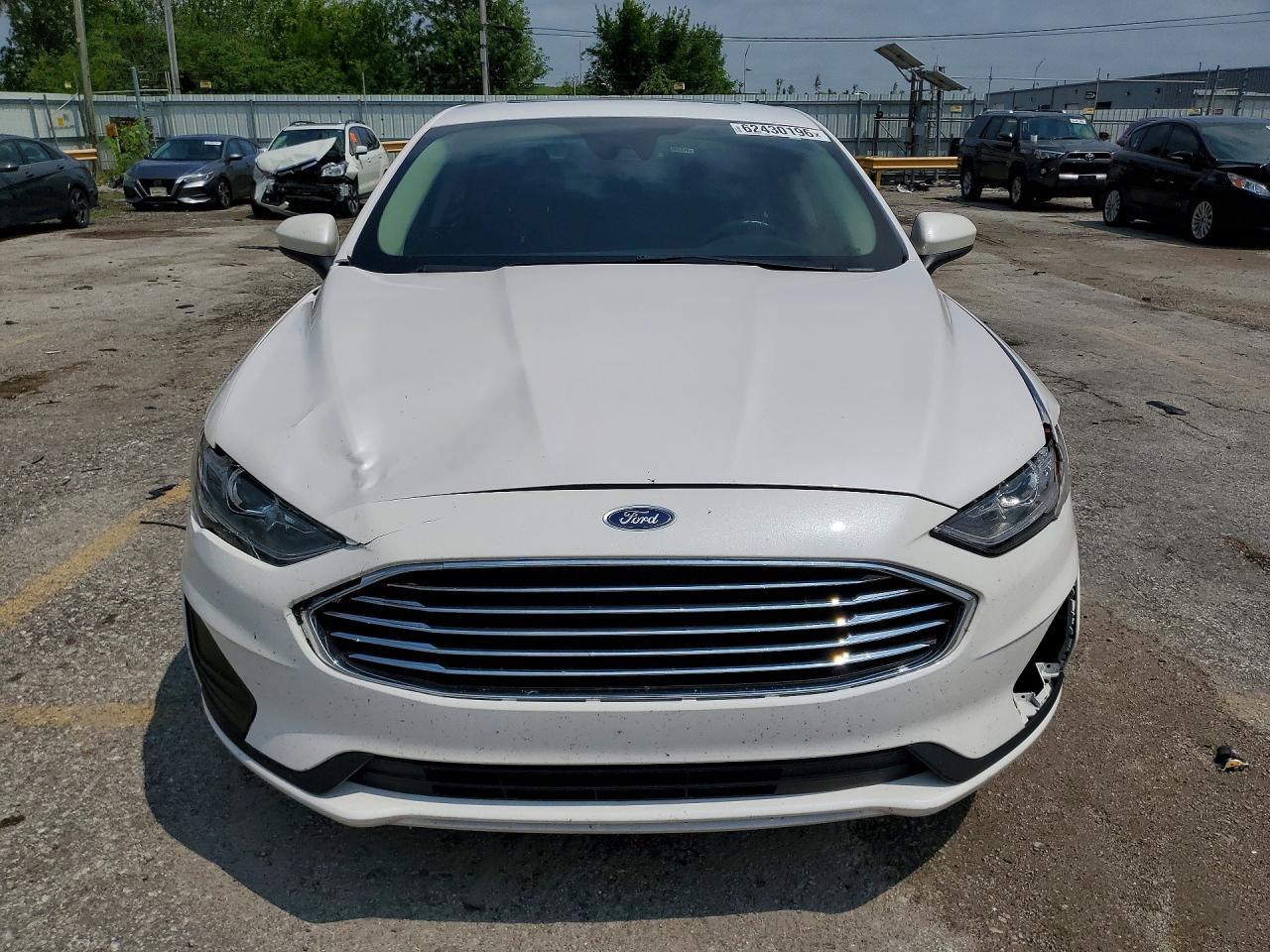 2019 Ford Fusion Se - Фото 5