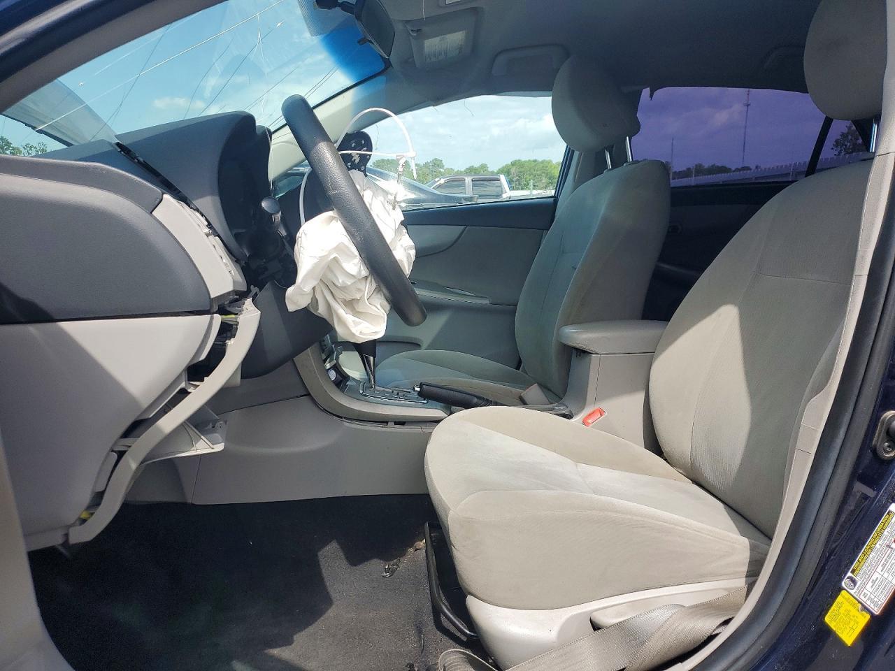 2011 Toyota Corolla Le - Фото 7