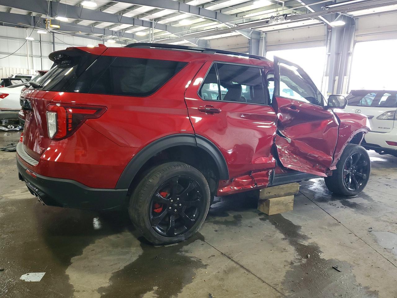 2020 Ford Explorer St - Фото 3