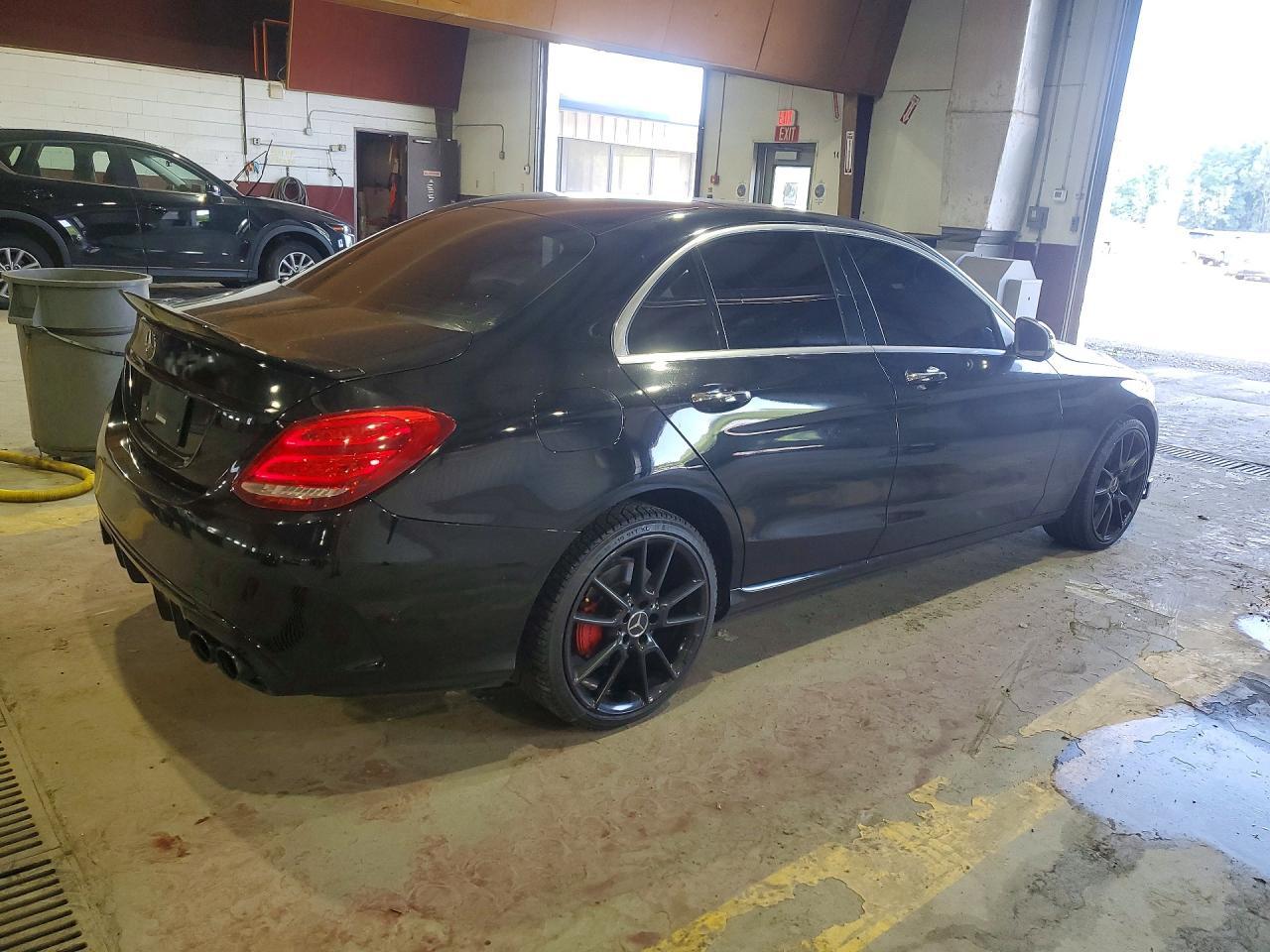 2015 Mercedes-Benz C 300 - Фото 3