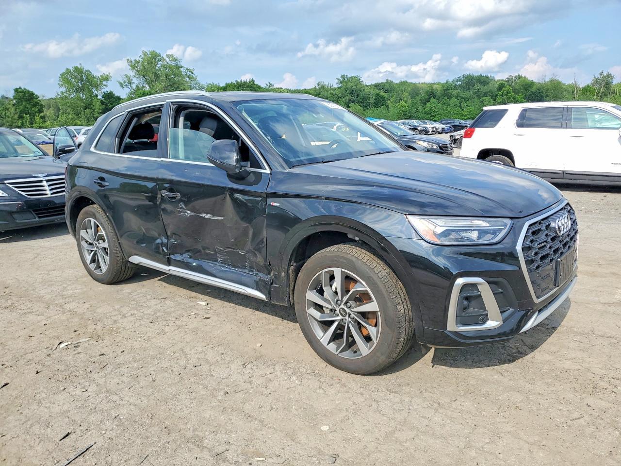 2025 Audi Q5 Premium Plus 45 - Image 4