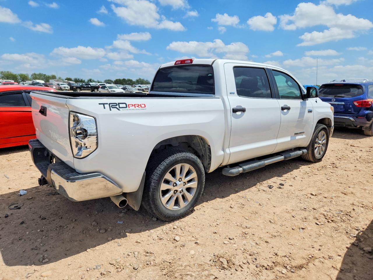 2016 Toyota Tundra Crewmax Sr5 - Image 3