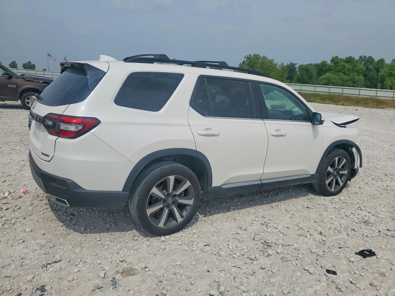 2024 Honda Pilot Touring - Фото 3