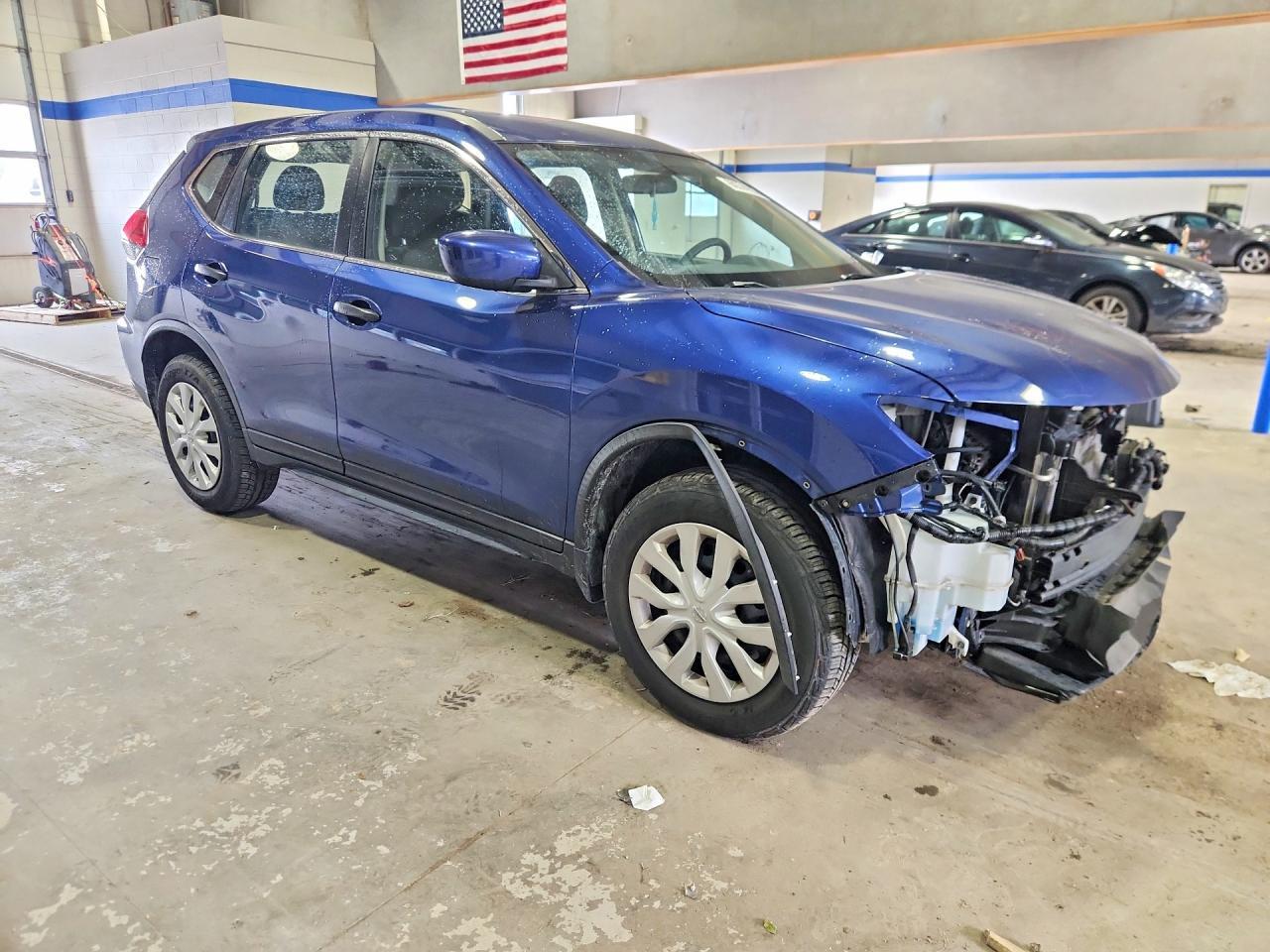2017 Nissan Rogue S - Фото 4
