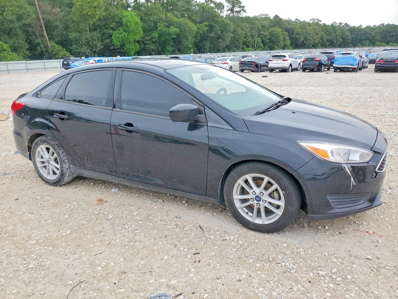 2018 Ford Focus Se - Image 4