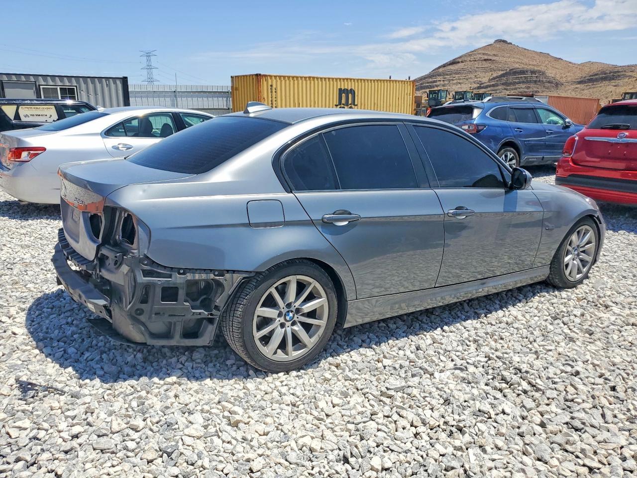 2010 BMW 328 I - Image 3