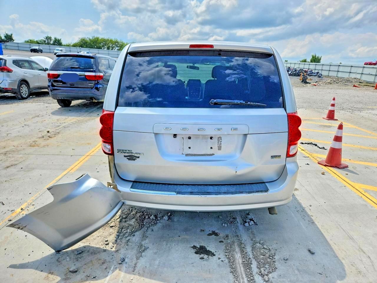 2012 Dodge Grand Caravan Sxt - Фото 6