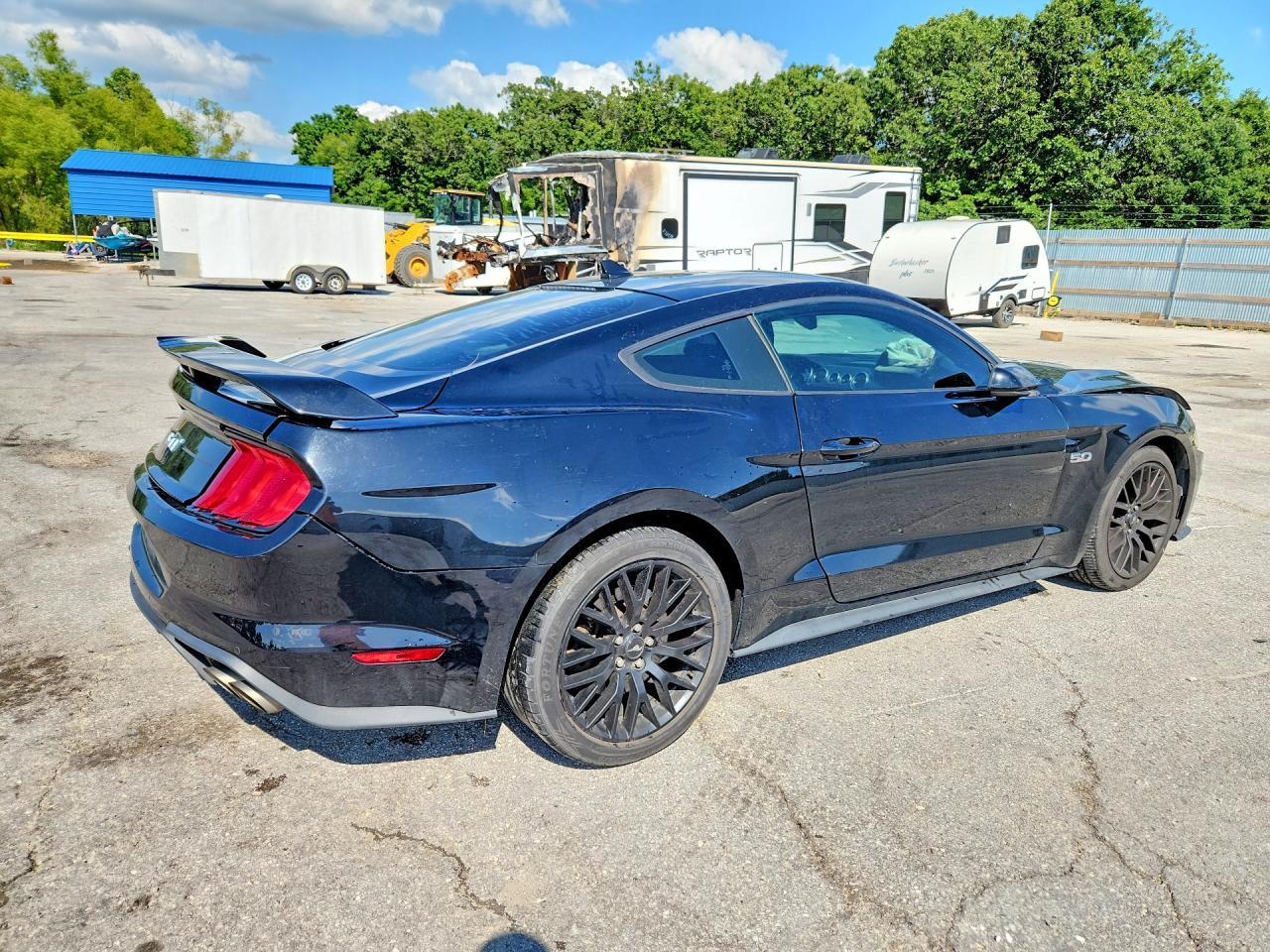 2020 Ford Mustang Gt - Image 3