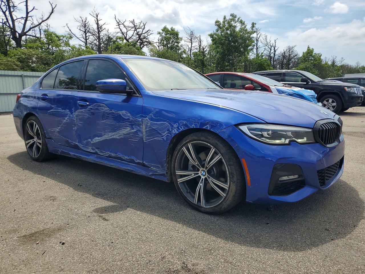 2020 BMW 330Xi - Image 4