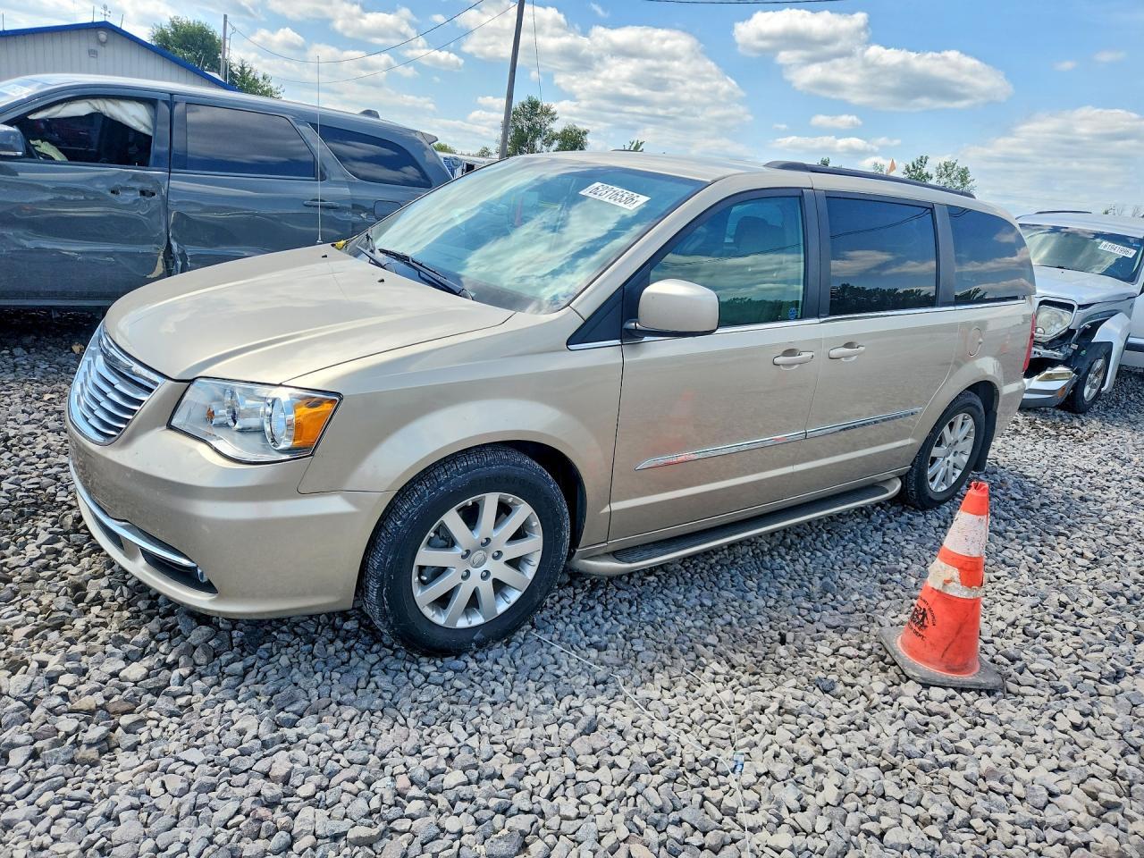 2014 Chrysler Town & Country Touring