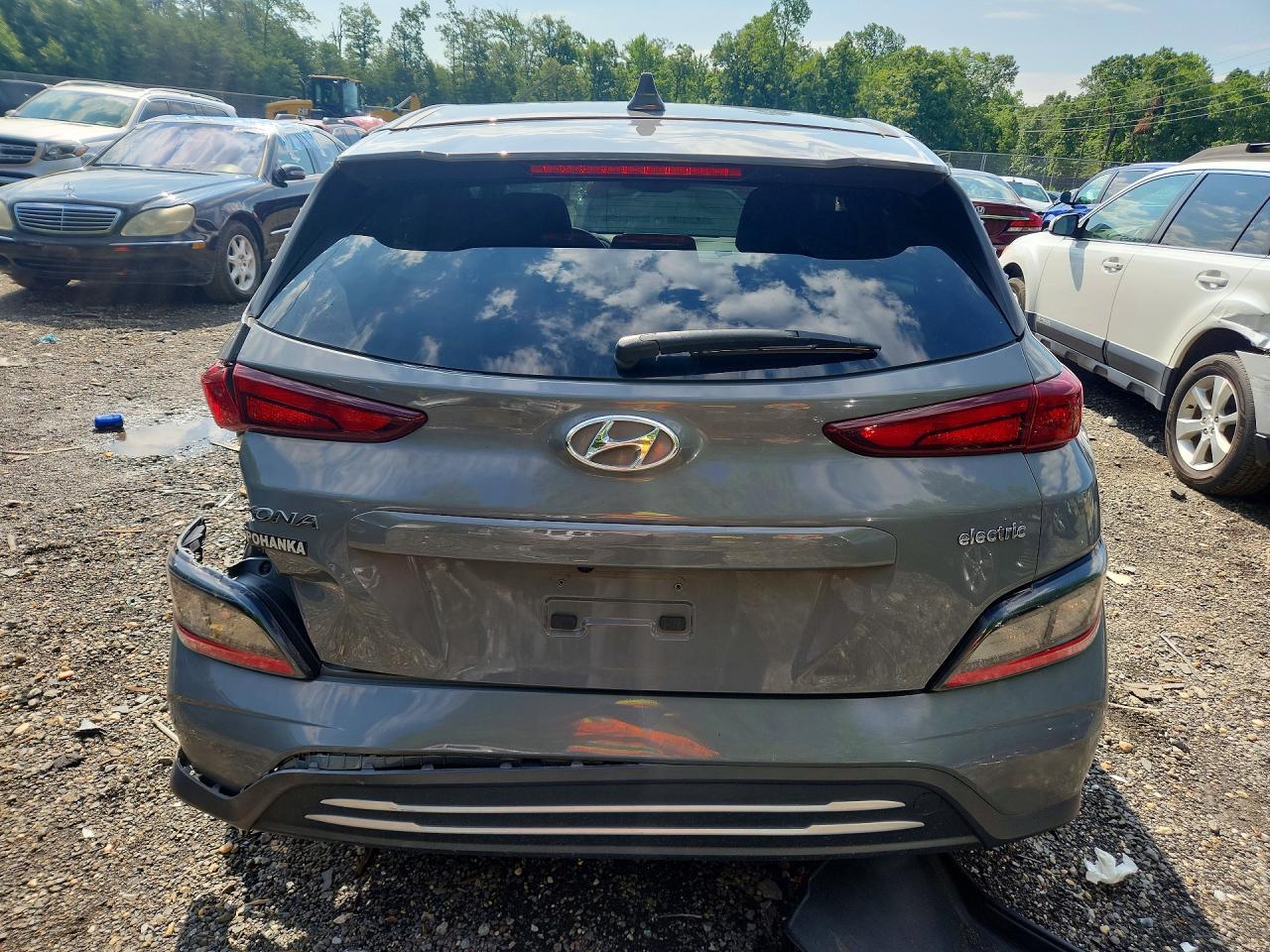 2023 Hyundai Kona Se - Image 6