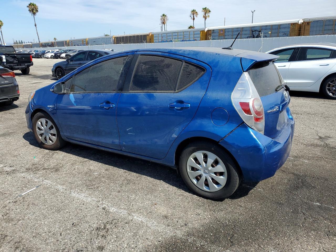 2013 Toyota Prius C Three - Image 2
