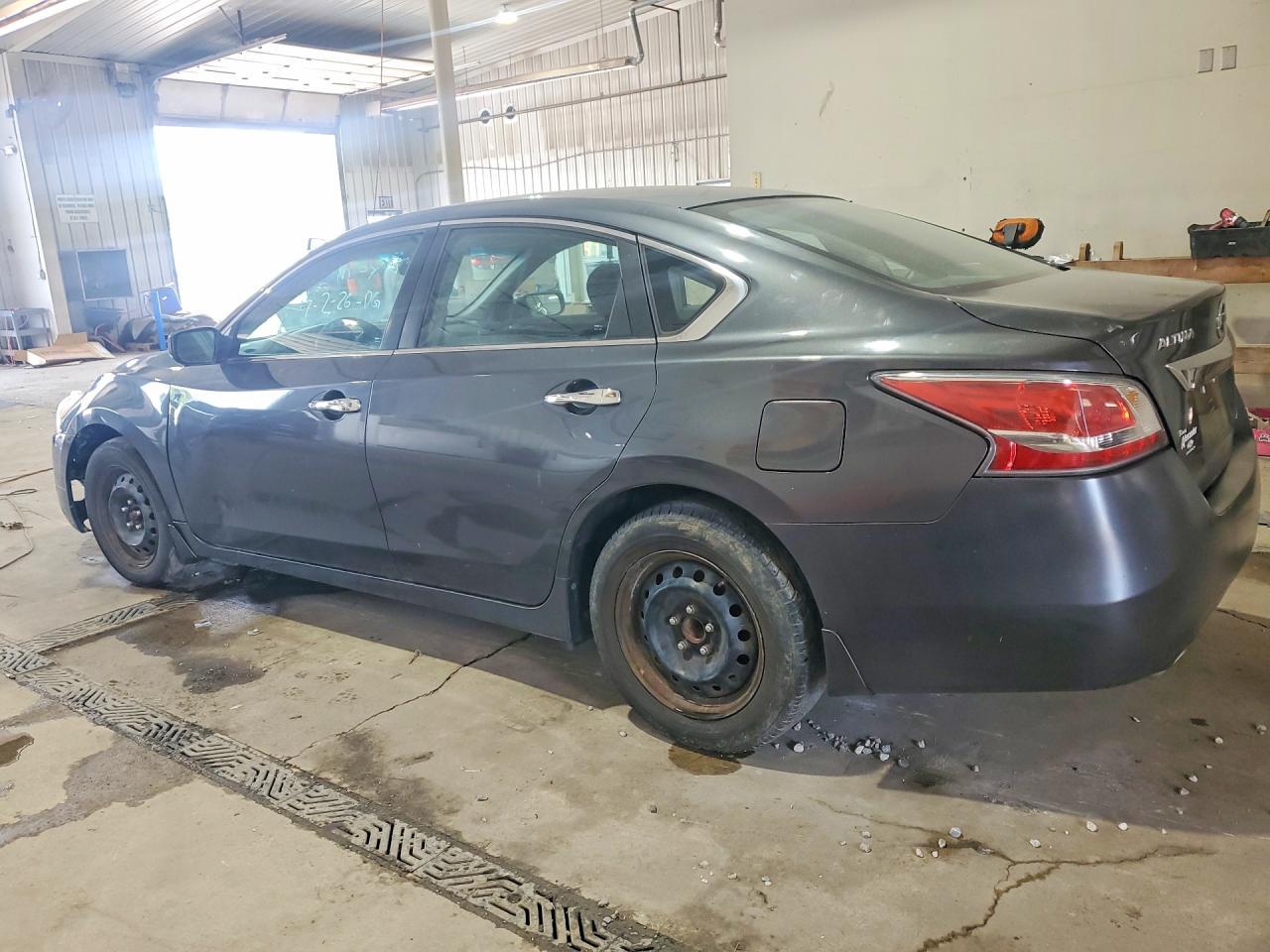 2013 Nissan Altima 2.5 - Фото 2