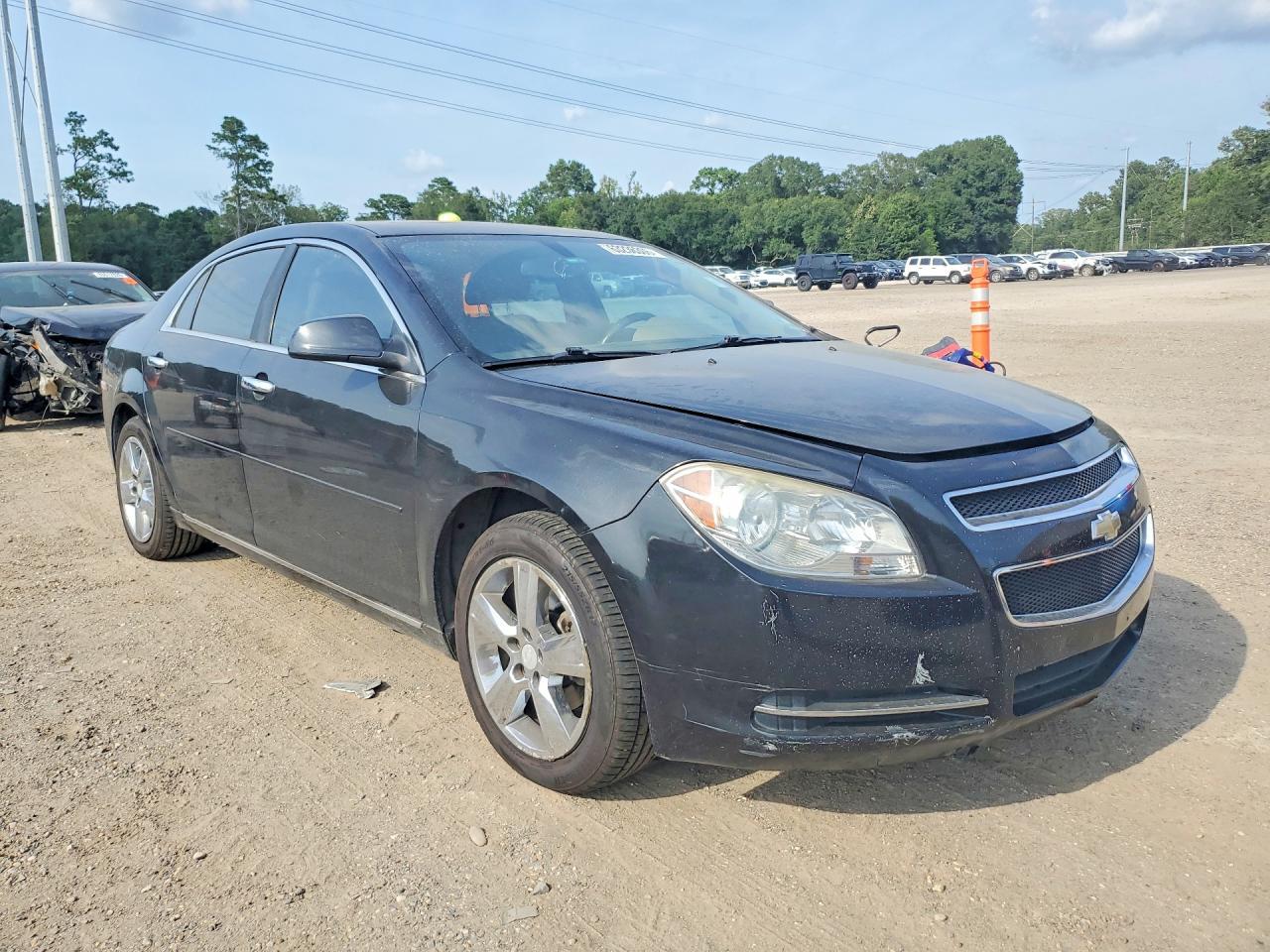 2012 Chevrolet Malibu 2Lt - Image 4