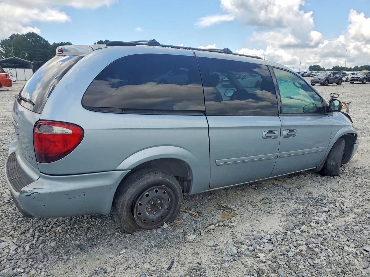 2005 Chrysler Town & Country Lx - Фото 3