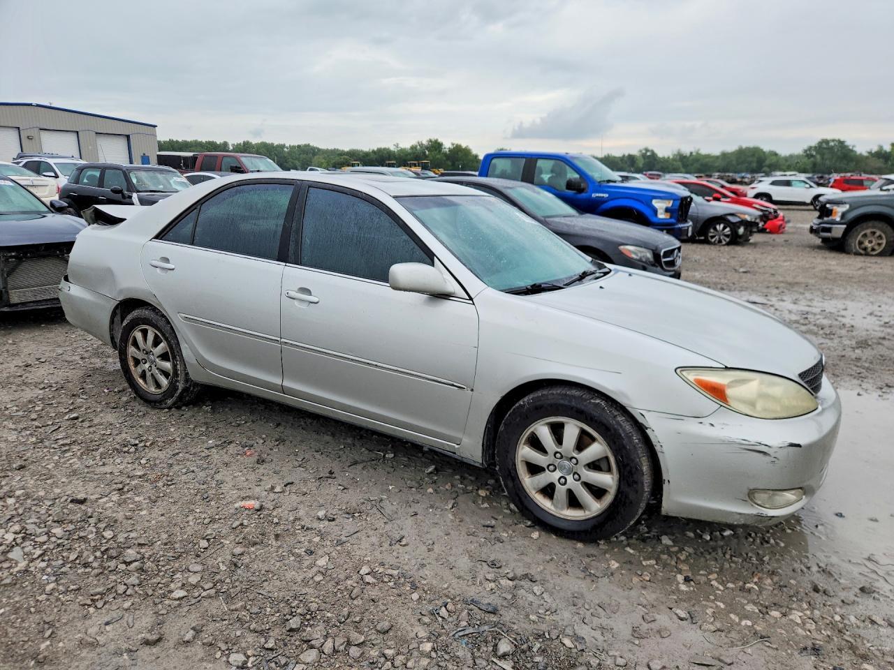 2004 Toyota Camry Xle V6 - Image 4