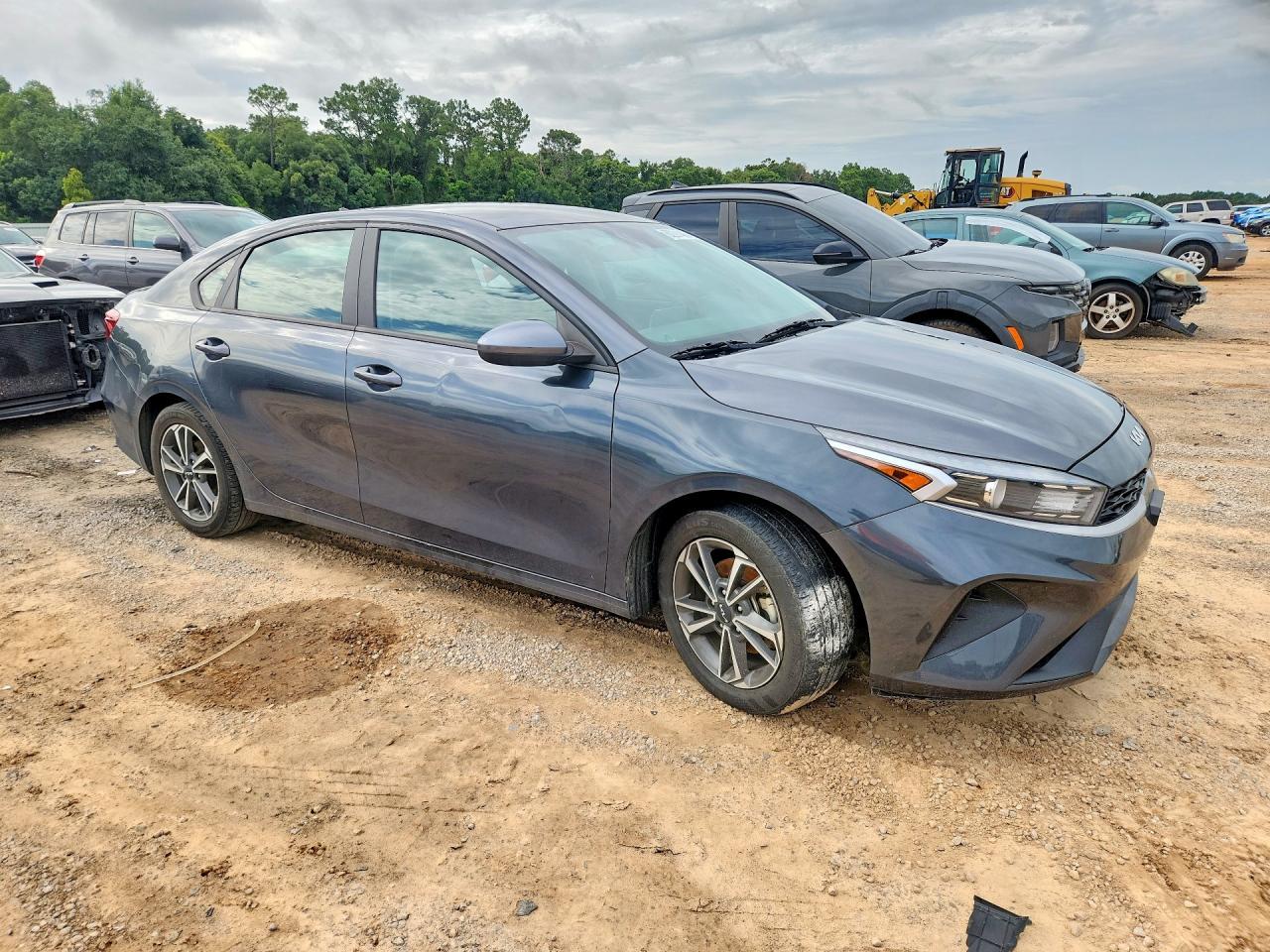 2023 Kia Forte Lxs - Фото 4