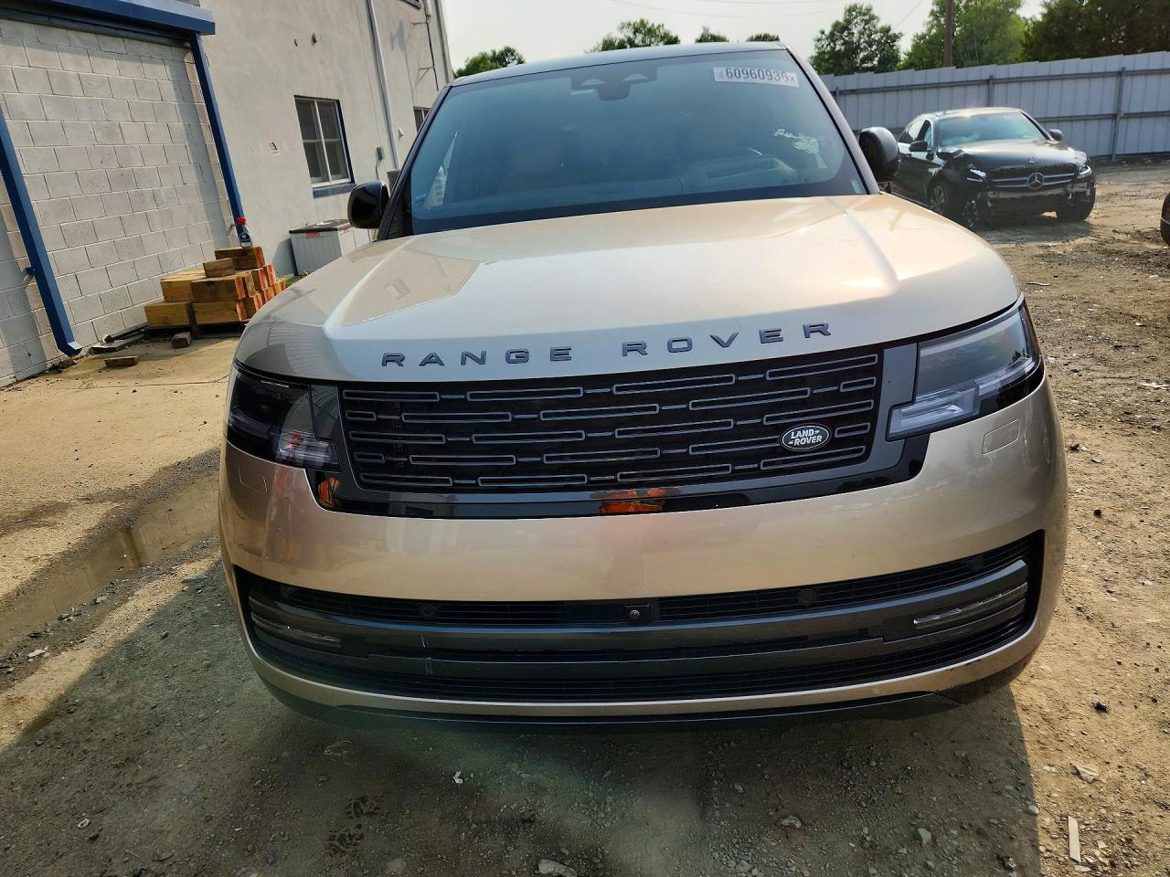 2025 Land Rover Range Rover Se - Image 5