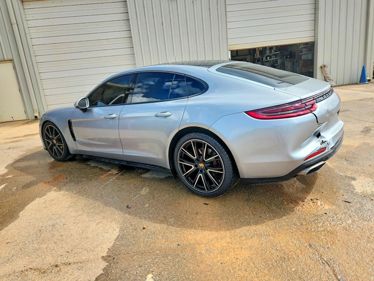2020 Porsche Panamera Base - Фото 2