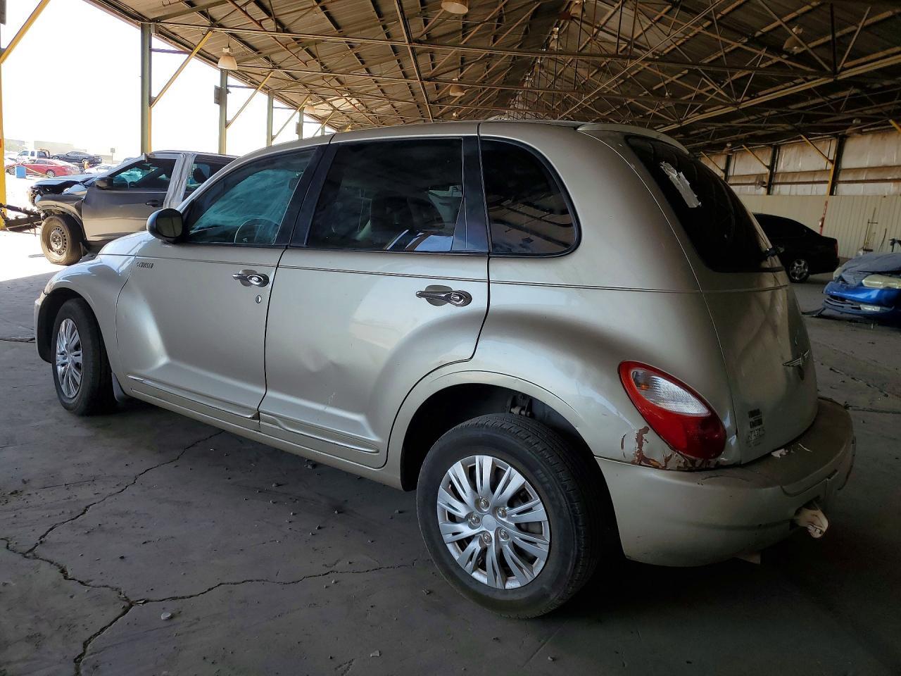 2006 Chrysler Pt Cruiser Touring - Image 2