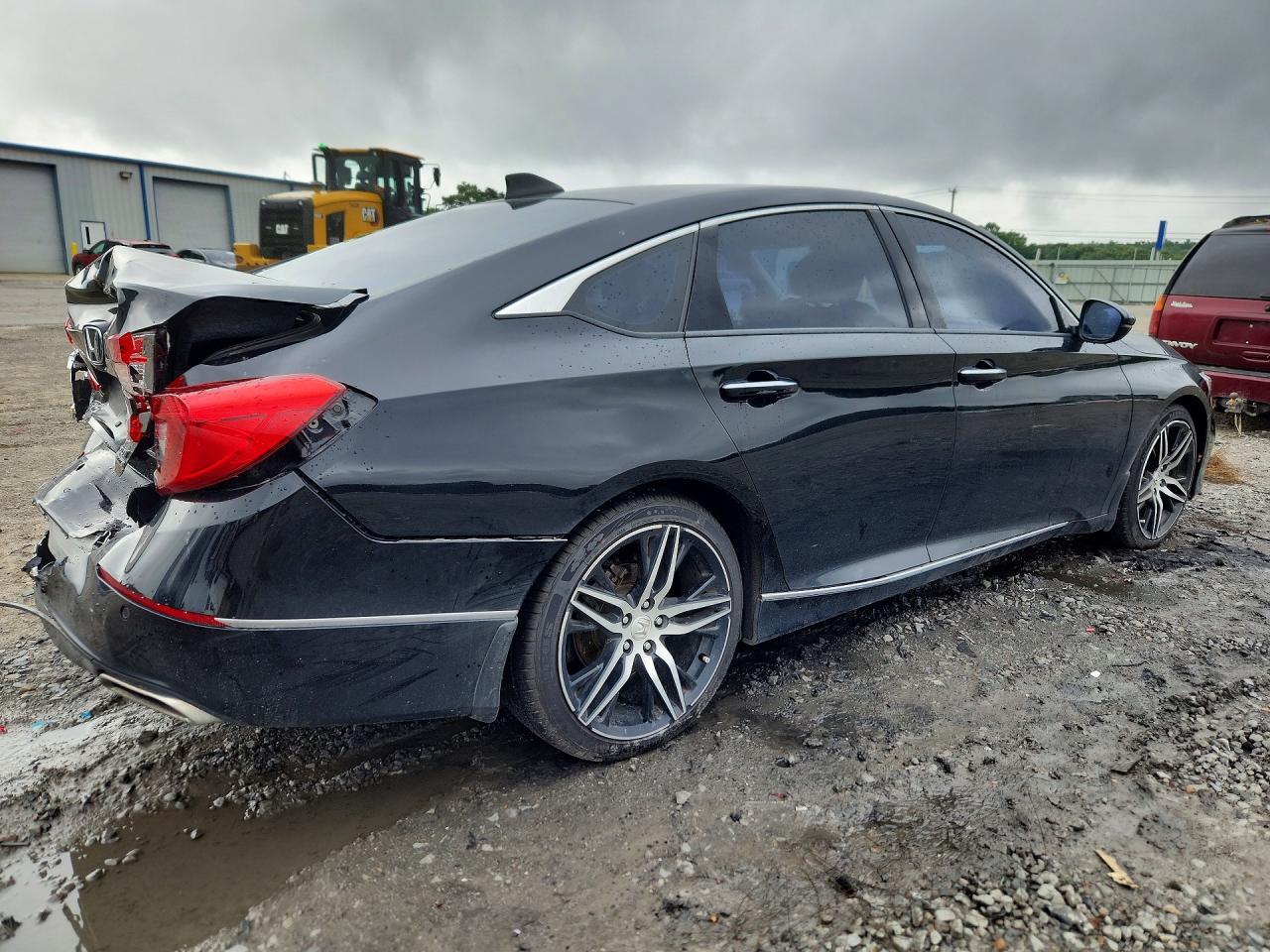 2021 Honda Accord Touring - Фото 3