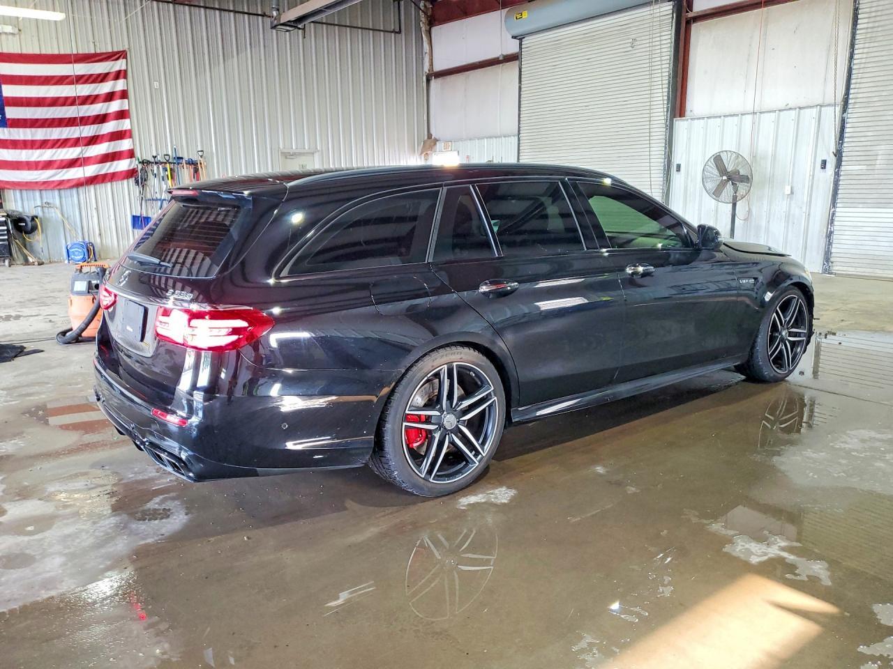 2020 Mercedes-Benz E 63 Amg-S 4Matic - Фото 3