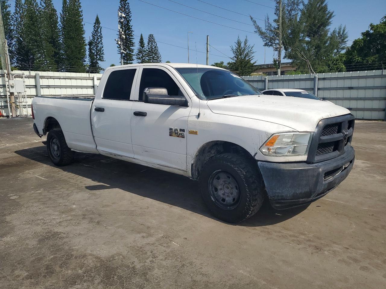 2014 Ram 2500 St - Image 4