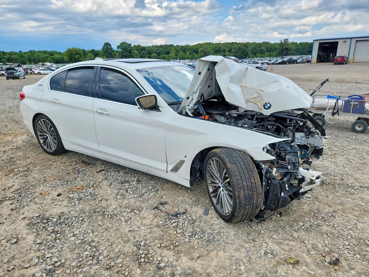 2018 BMW 530E - Фото 4