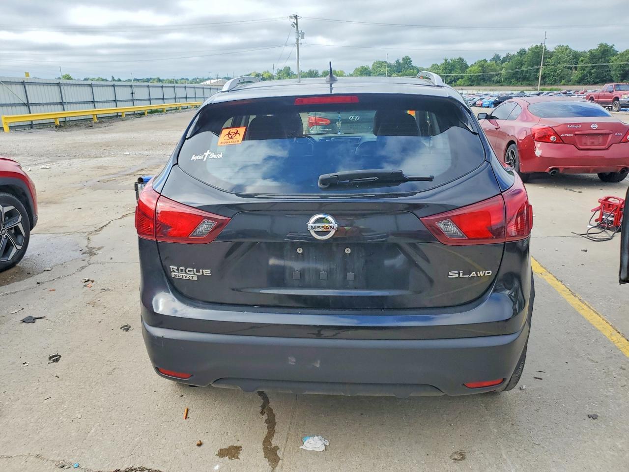 2018 Nissan Rogue Sport Sl - Image 6