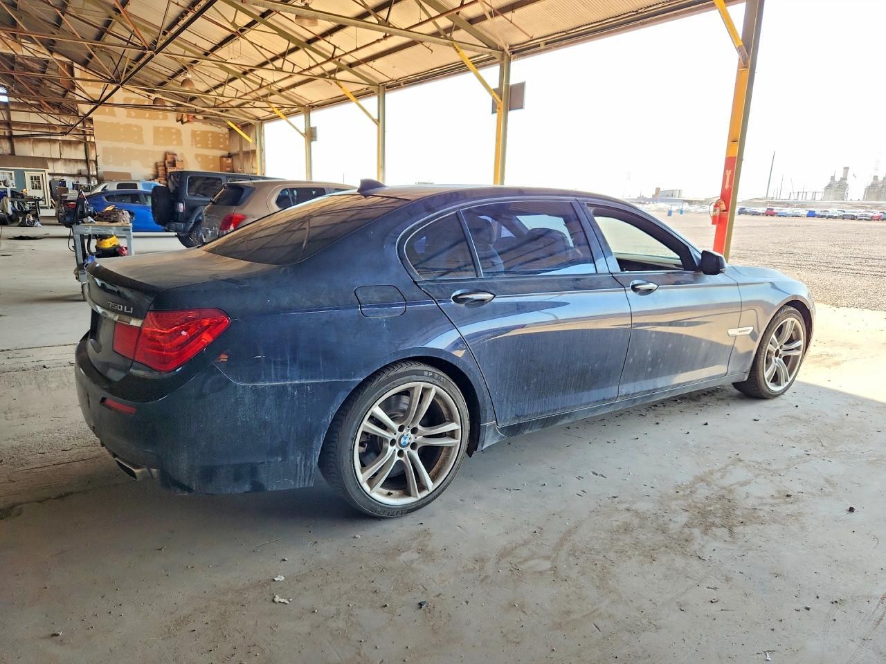 2012 BMW 750 Li - Image 3