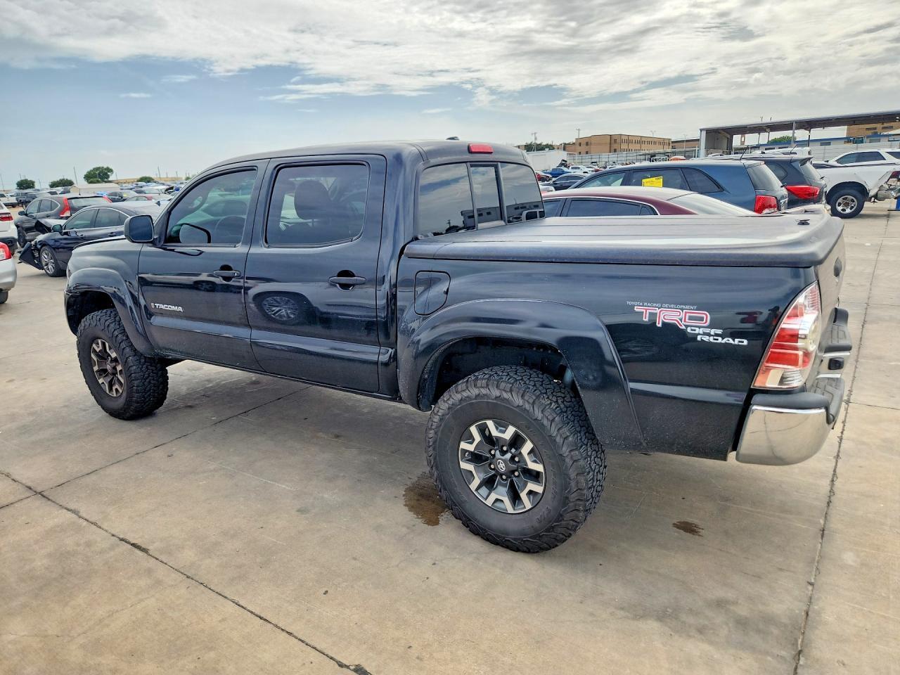 2010 Toyota Tacoma Double Cab Prerunner - Image 2