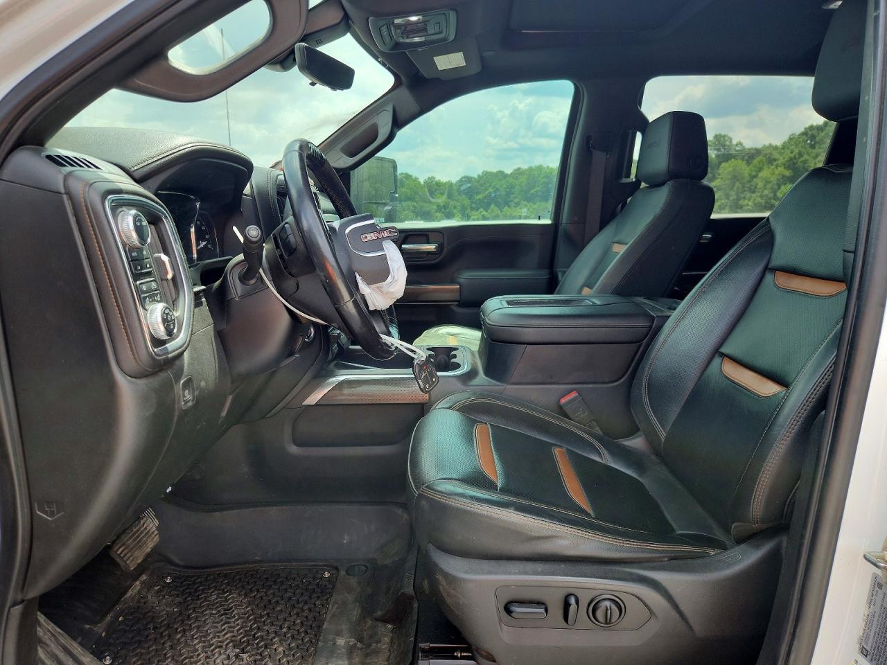 2021 GMC Sierra K2500 At4 - Фото 7